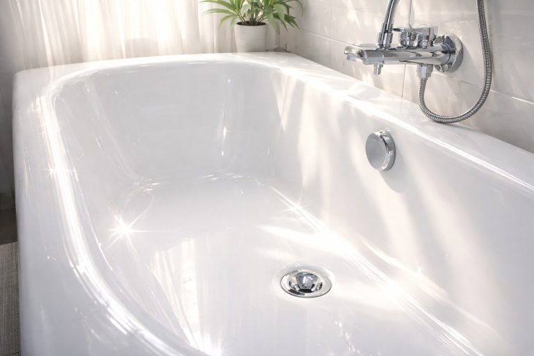 how-to-restore-shine-to-your-bathtub-without-a-single.png
